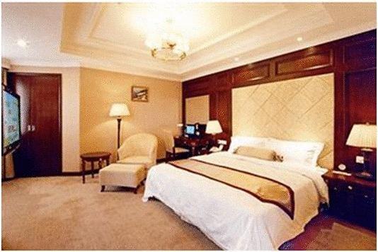 Jin Jiang Metropole Hotel Shanghai Room photo